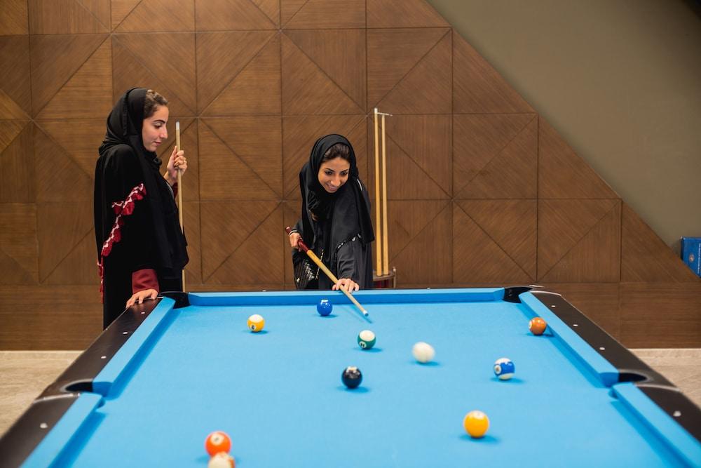 Bay La Sun Hotel And Marina - Emaar King Abdullah Economic City Екстер'єр фото A pool table