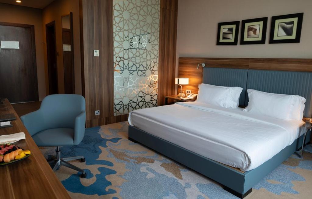 Bay La Sun Hotel And Marina - Emaar King Abdullah Economic City Екстер'єр фото A room at the hotel